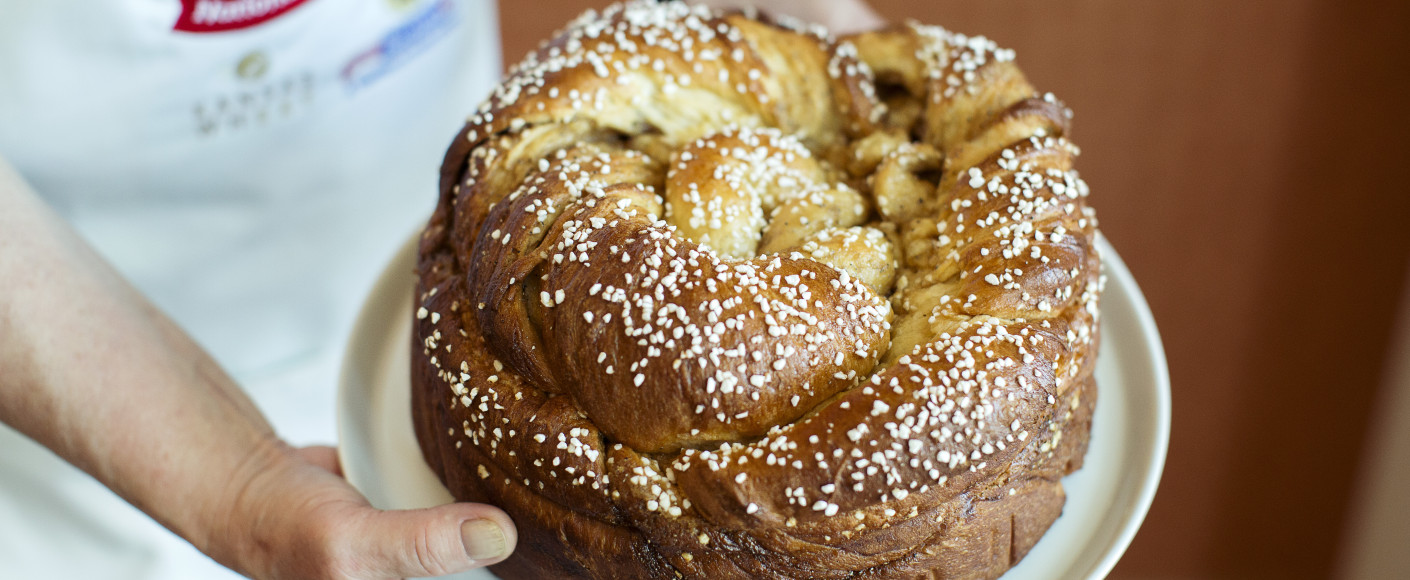 Toasted Cardamom Nordic Crown Toasted Cardamom Nordic Crown