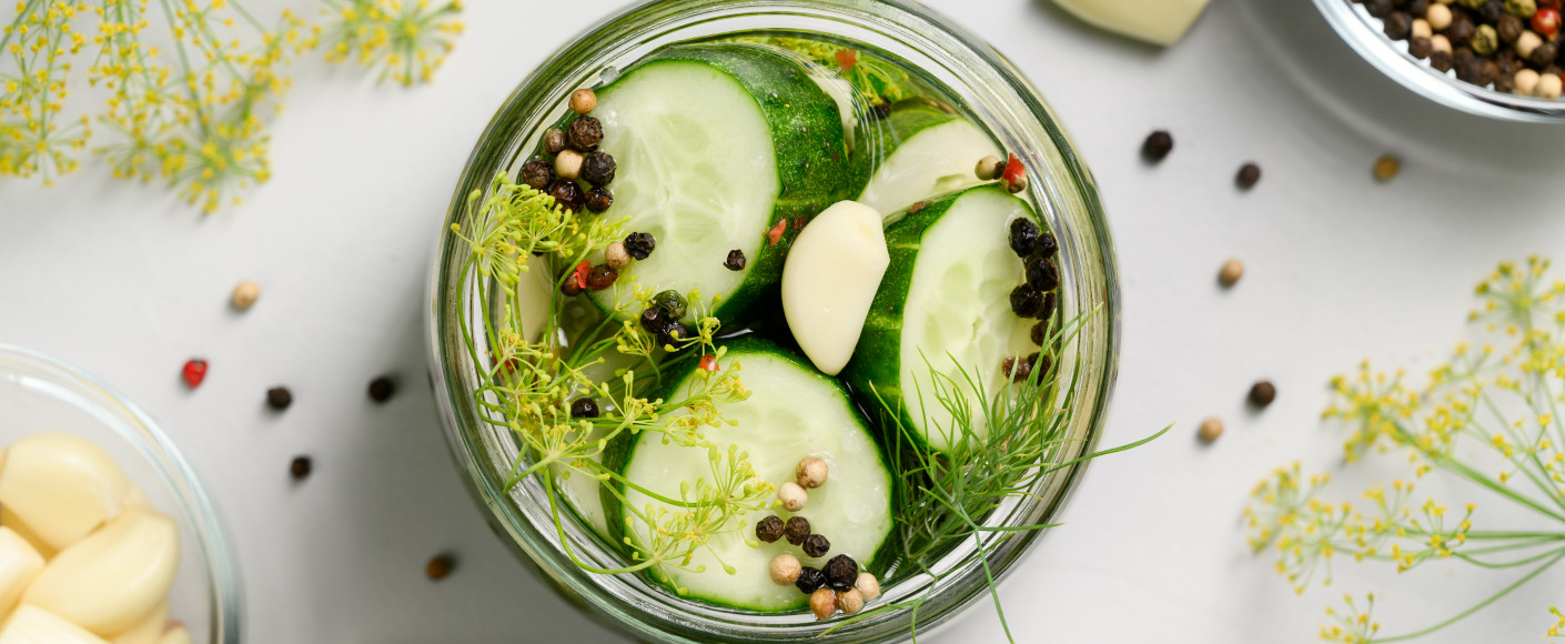 easy refrigerator pickles recipe